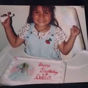 Meet your Posher, Delia